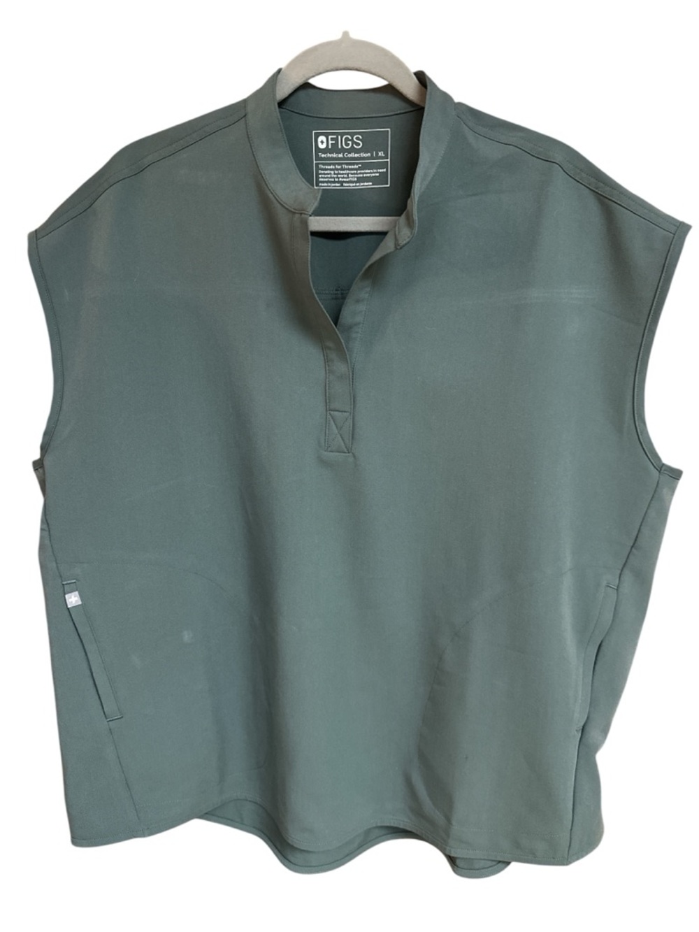 FIGS Technical Collection Rafaela Oversized Sleeveless Olive Grey Scrub Top XL
